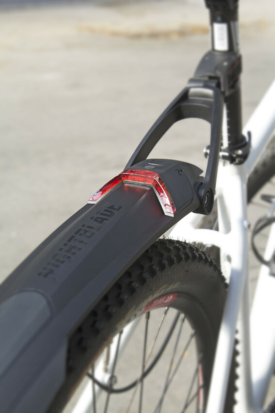 SKS-Germany Nightblade Plus sárvédő hátra