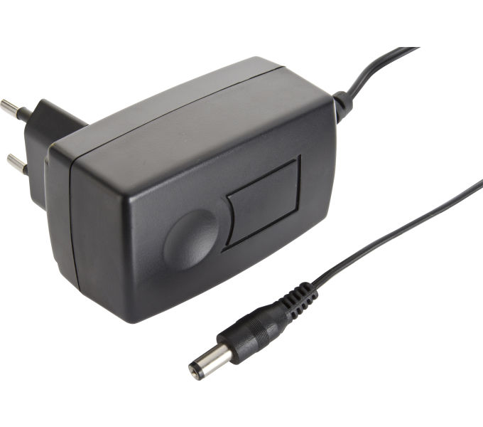 TÖLTŐ ELITE INTERAKTÍV EDZŐGÖRGŐHÖZ DIRETO SUITO DRIVO QUBO 220V 12V/1,5A{3/4}