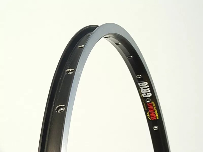 Abroncs SUNRinglé CR18 26" 36 lyukas fekete